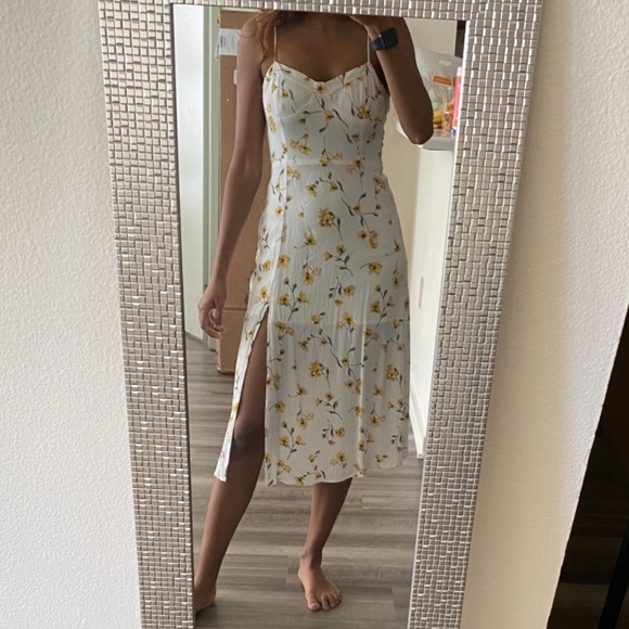 Dresses & Skirts - F21 MIDI DRESS SIZE S